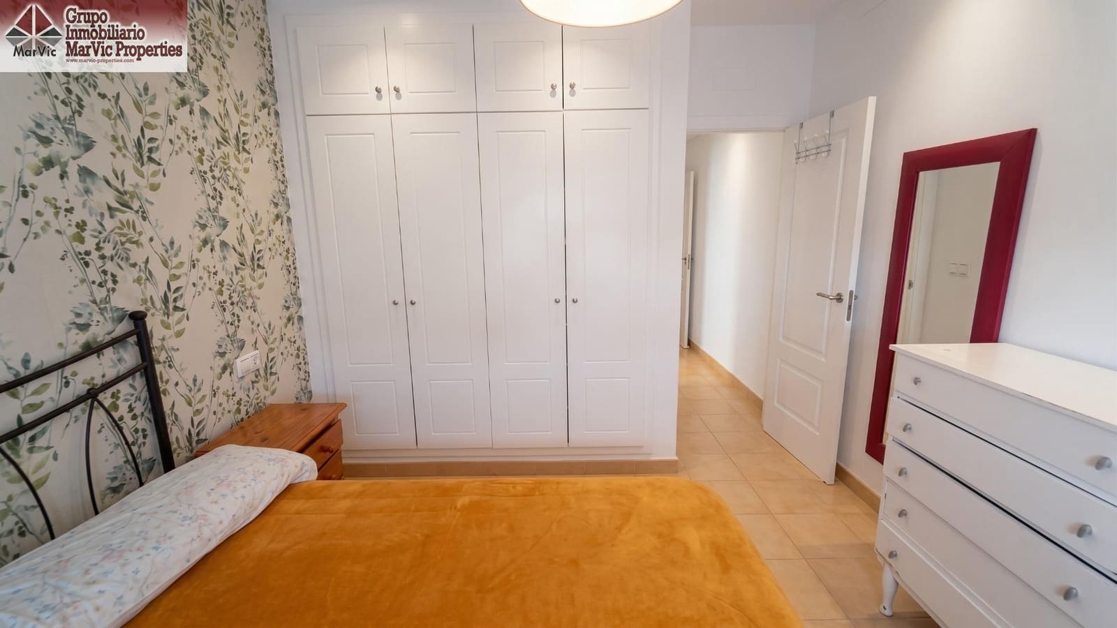 2 sovrum Lägenhet till salu i Benidorm med pool - 299 000 € (Ref: 10047405)