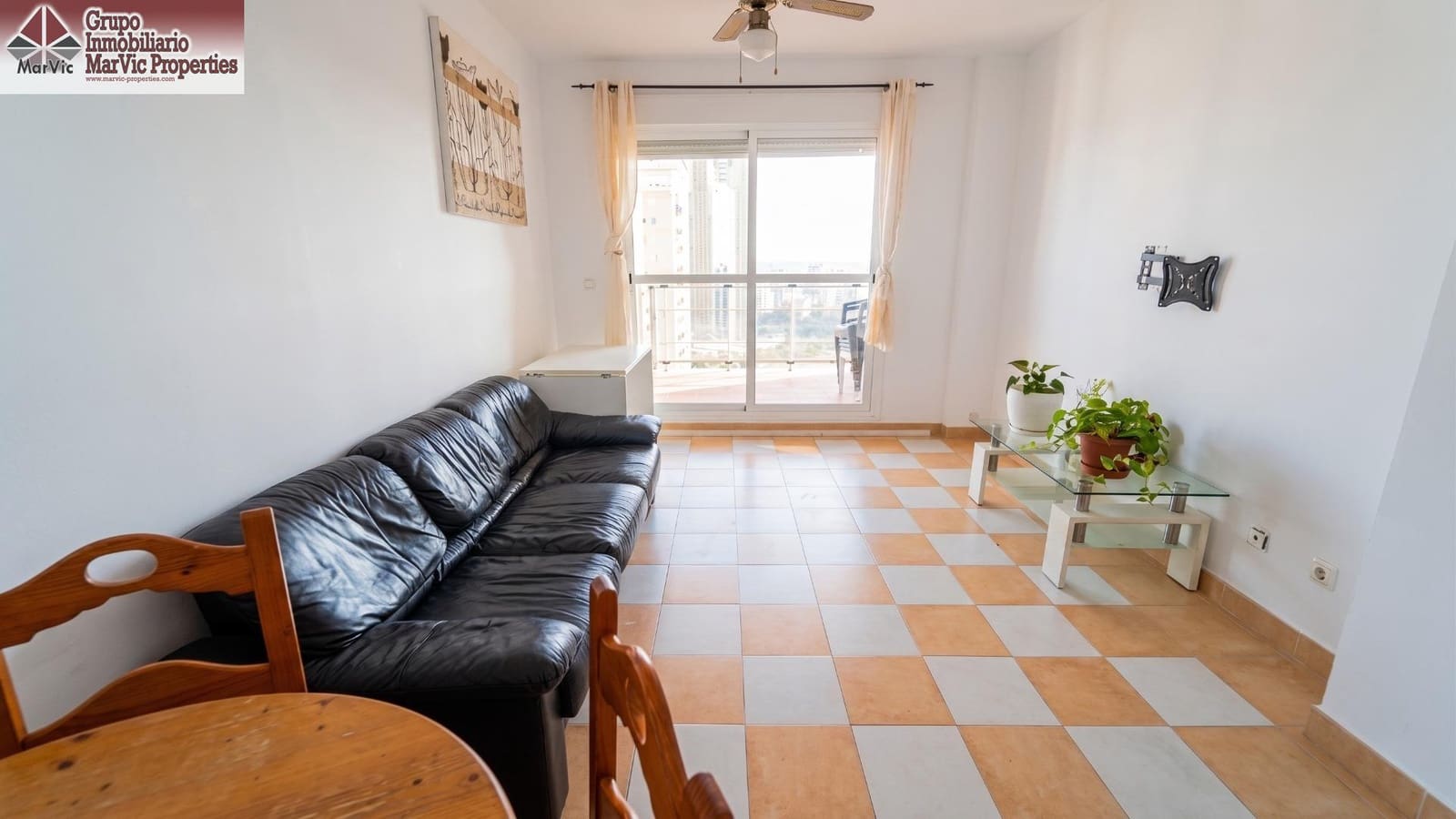 2 sovrum Lägenhet till salu i Benidorm med pool - 299 000 € (Ref: 10047405)