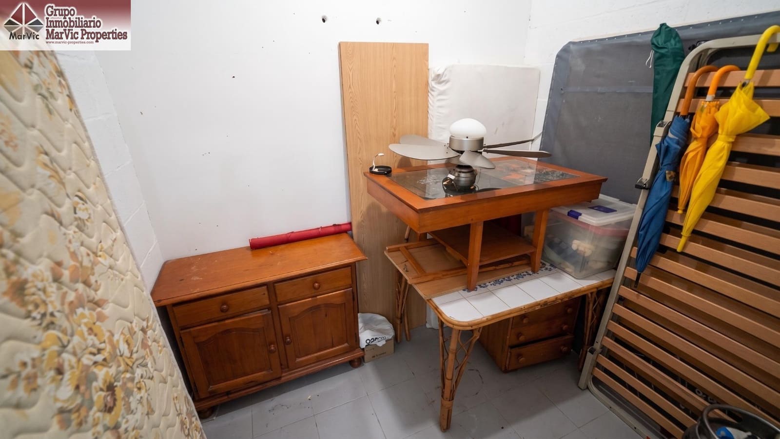 2 sovrum Lägenhet till salu i Benidorm med pool - 299 000 € (Ref: 10047405)