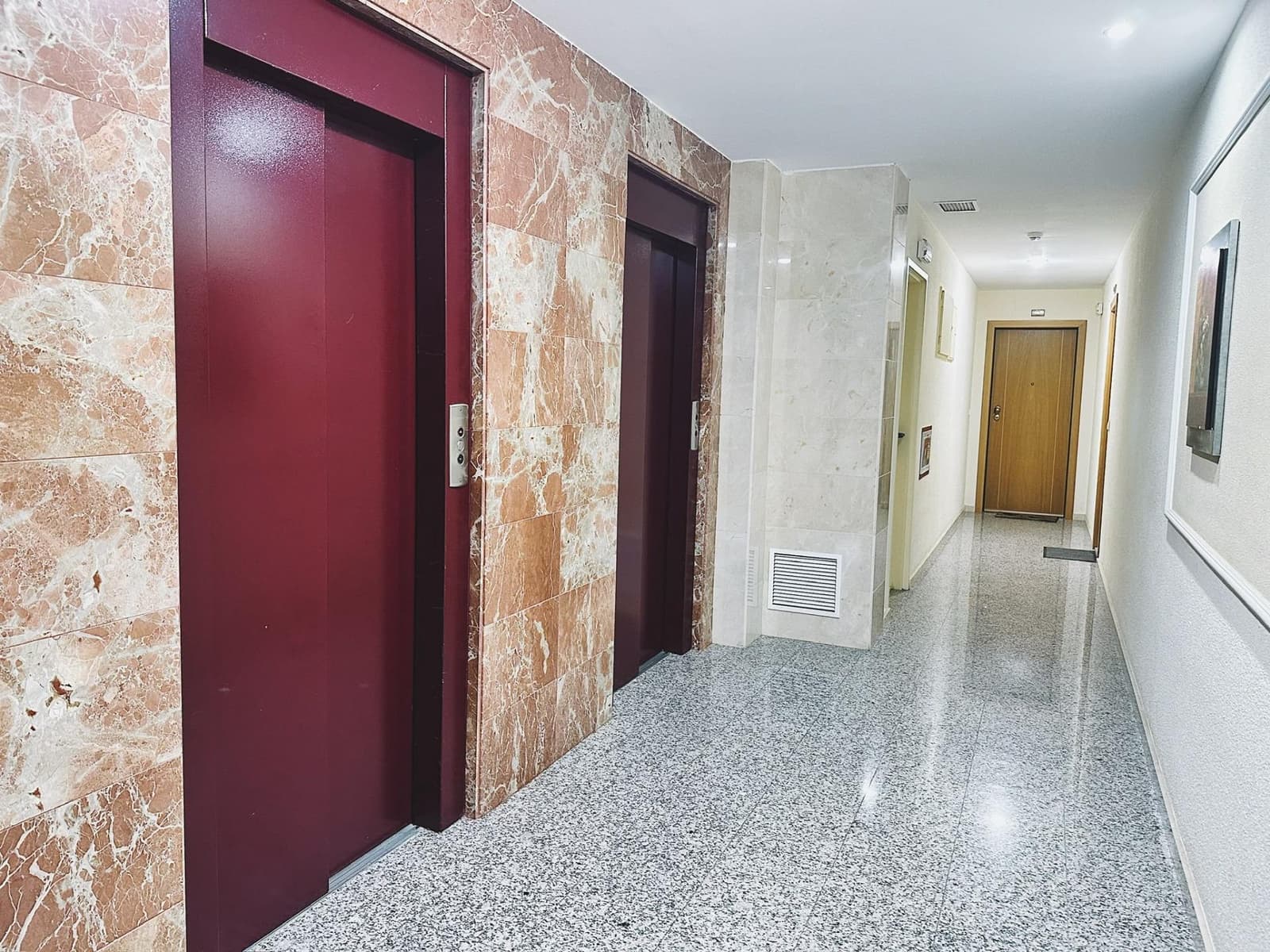2 soveværelse Lejlighed til salg i Benidorm med swimmingpool garage - € 385.000 (Ref: 10055366)