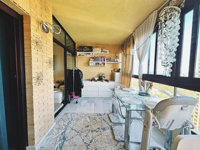 2 soveværelse Lejlighed til salg i Via Parque, Benidorm med swimmingpool garage - € 385.000 (Ref: 10055366)