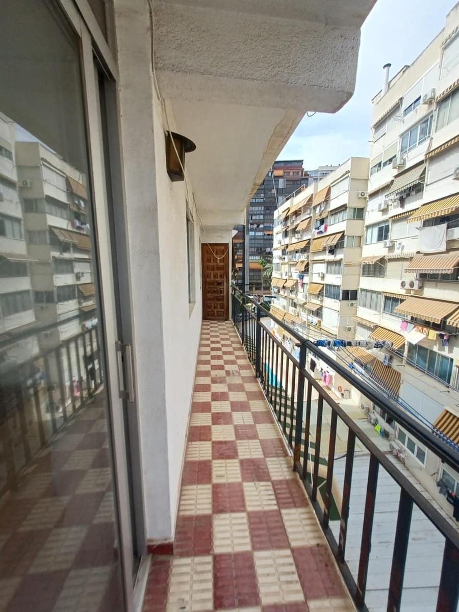 3 soveværelse Lejlighed til salg i Benidorm - € 185.000 (Ref: 10055367)