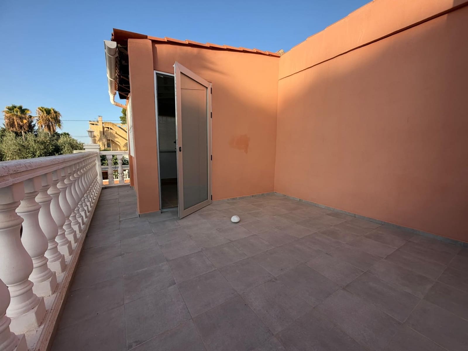 7 Zimmer Villa zu verkaufen in Benidorm mit Pool Garage - 780.000 € (Ref: 10059206)