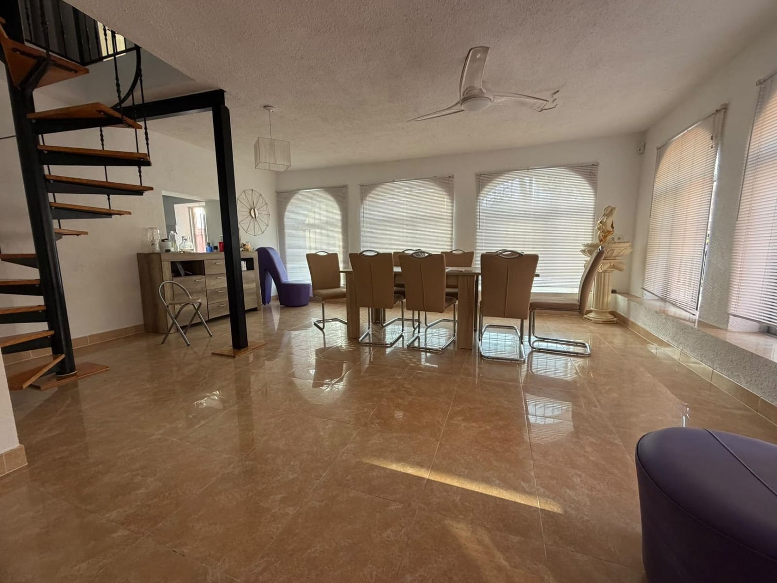7 Zimmer Villa zu verkaufen in Benidorm mit Pool Garage - 780.000 € (Ref: 10059206)