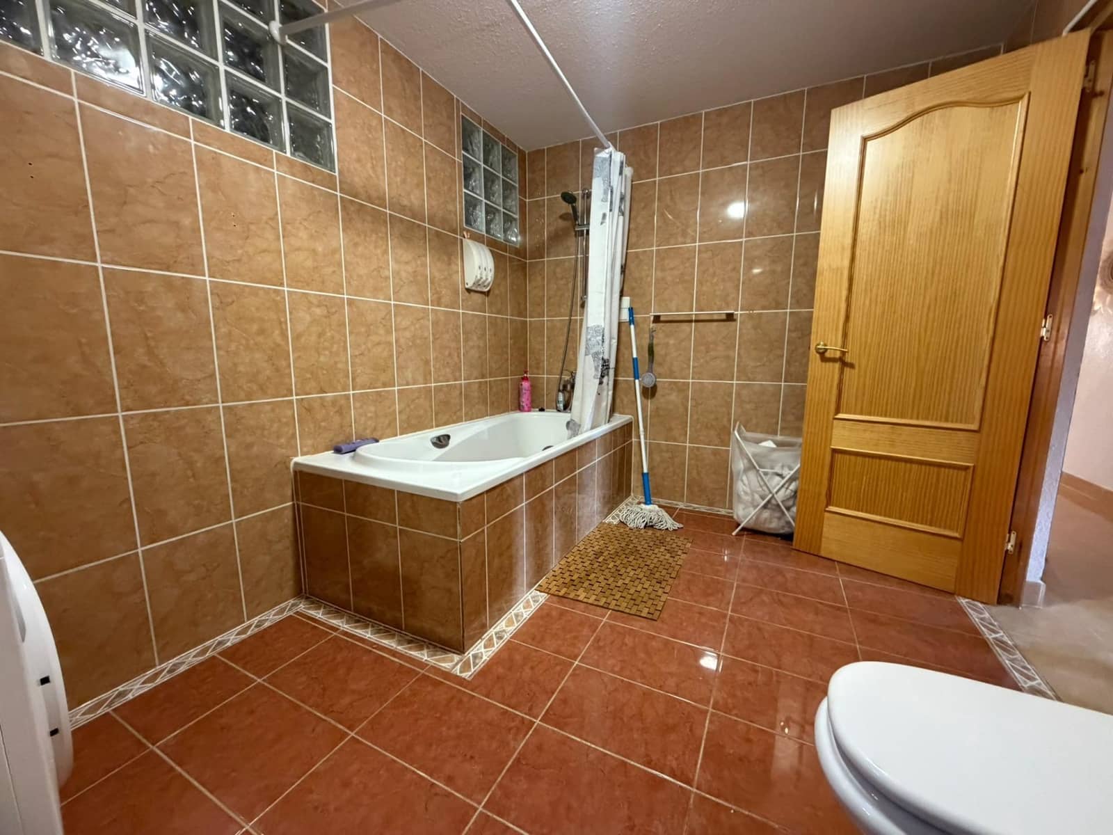 7 Zimmer Villa zu verkaufen in Benidorm mit Pool Garage - 780.000 € (Ref: 10059206)