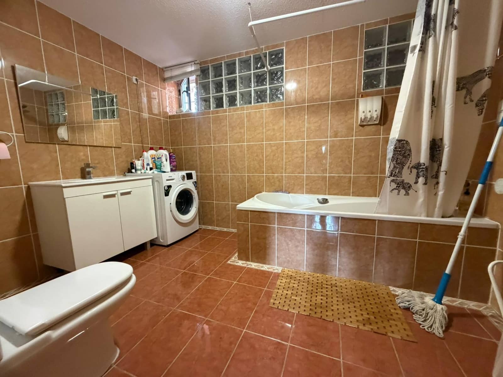 7 Zimmer Villa zu verkaufen in Benidorm mit Pool Garage - 780.000 € (Ref: 10059206)