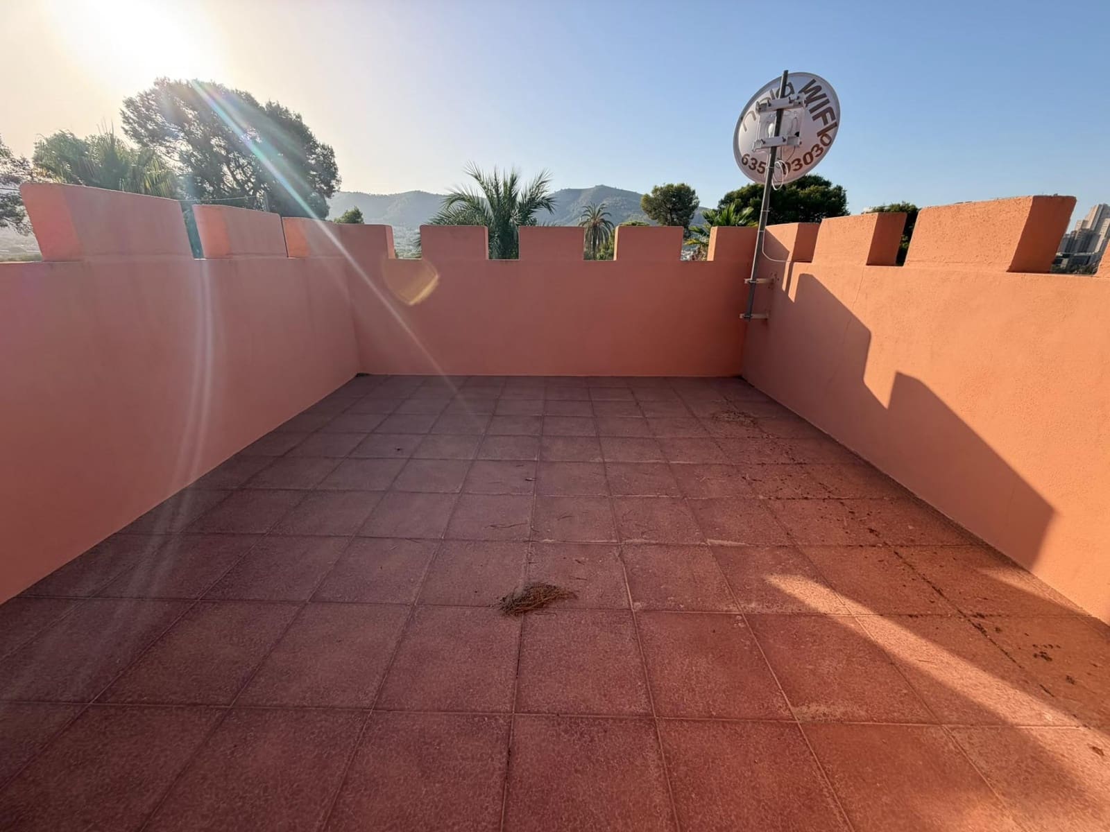 7 Zimmer Villa zu verkaufen in Benidorm mit Pool Garage - 780.000 € (Ref: 10059206)