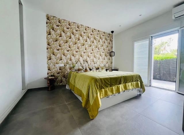 2 slaapkamer Rijtjeshuis te koop in Alfaz del Pi / L'Alfàs del Pi - € 289.950 (Ref: 10062067)