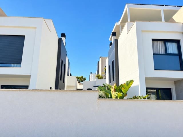 3 soveværelse Villa til salg i Alfaz del Pi / L'Alfàs del Pi med garage - € 570.000 (Ref: 10081293)