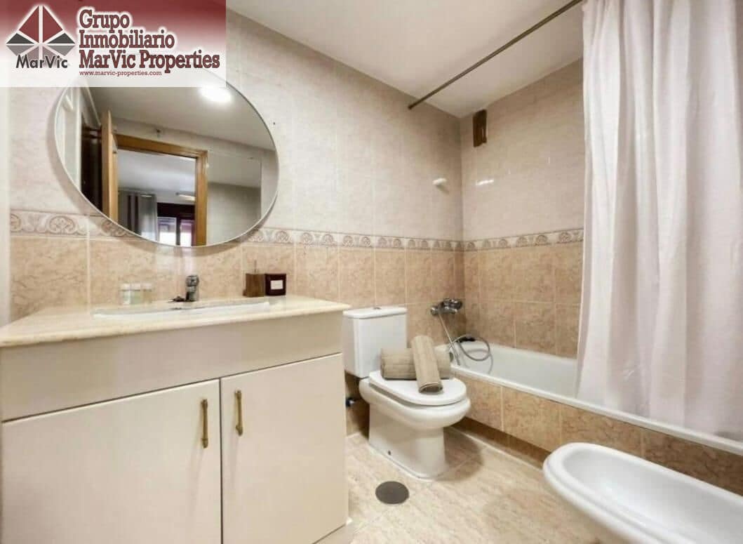 2 makuuhuone Asunto myytävänä paikassa Benidorm mukana uima-altaan - 250 000 € (Ref: 10089773)