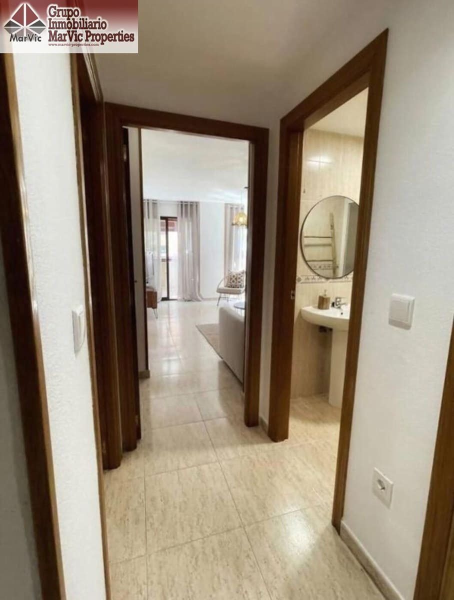 2 makuuhuone Asunto myytävänä paikassa Benidorm mukana uima-altaan - 250 000 € (Ref: 10089773)