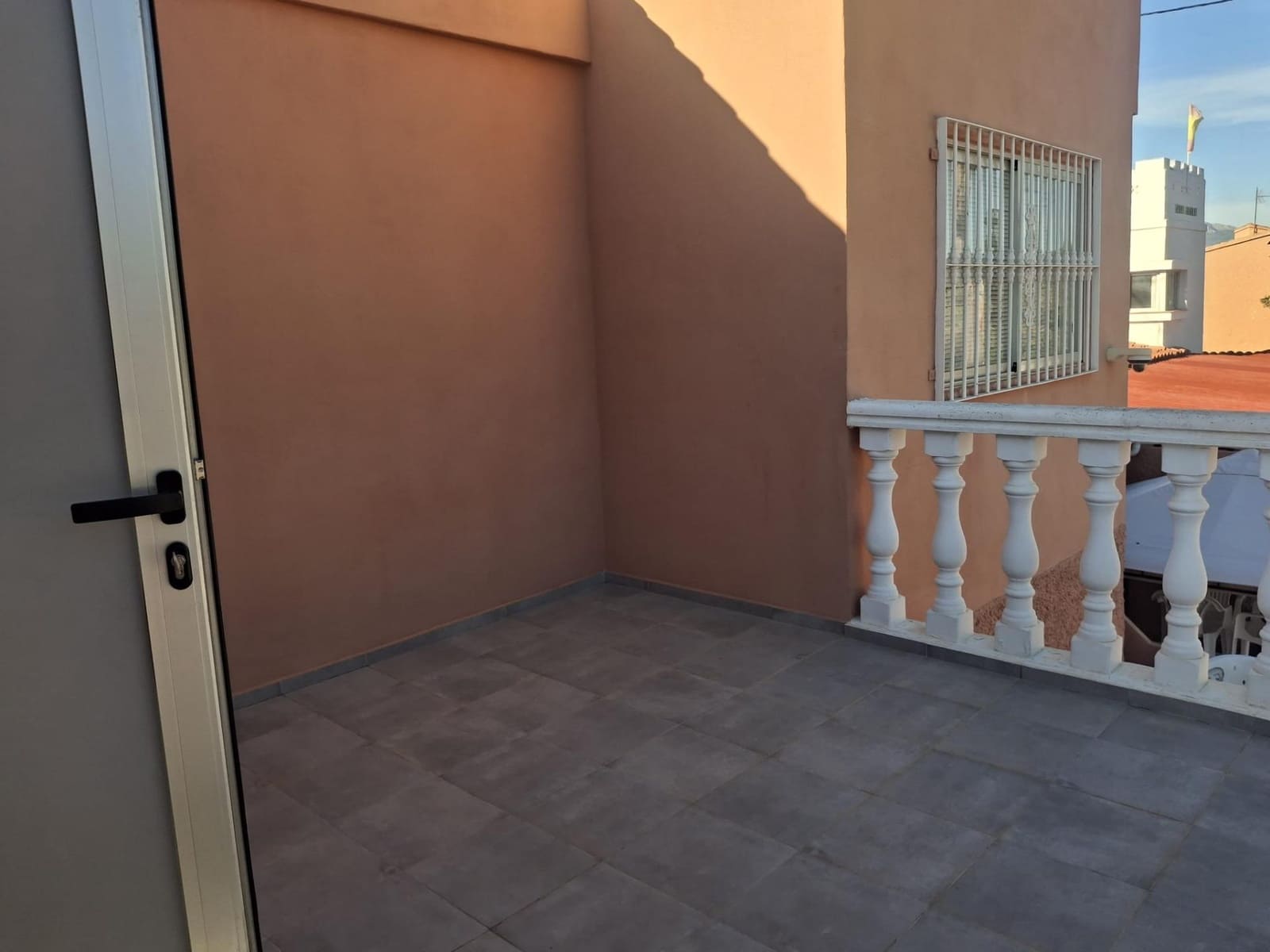 5 quarto Moradia para venda em Benidorm com piscina garagem - 780 000 € (Ref: 10094758)