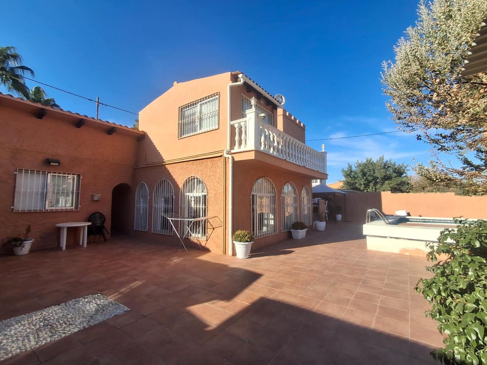 5 quarto Moradia para venda em Benidorm com piscina garagem - 780 000 € (Ref: 10094758)