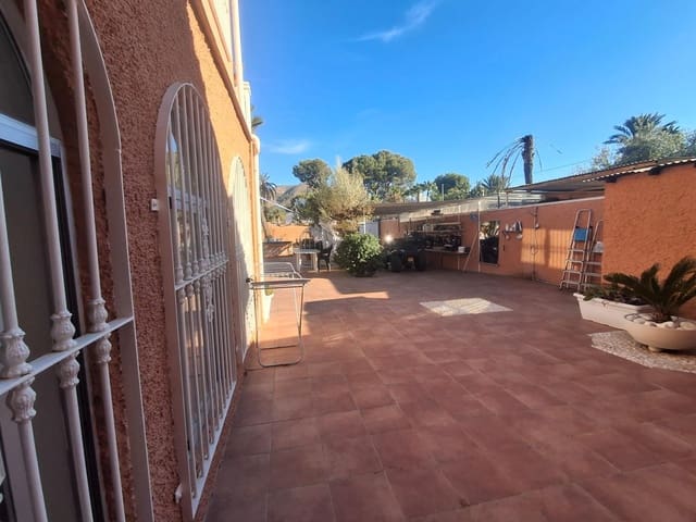 5 quarto Moradia para venda em Benidorm com piscina garagem - 780 000 € (Ref: 10094758)