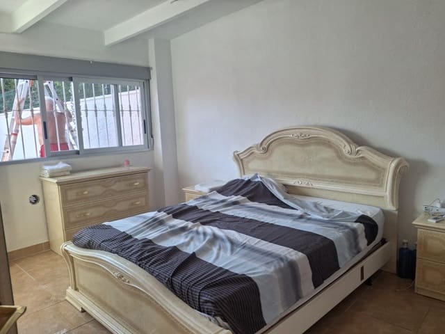 5 quarto Moradia para venda em Benidorm com piscina garagem - 780 000 € (Ref: 10094758)