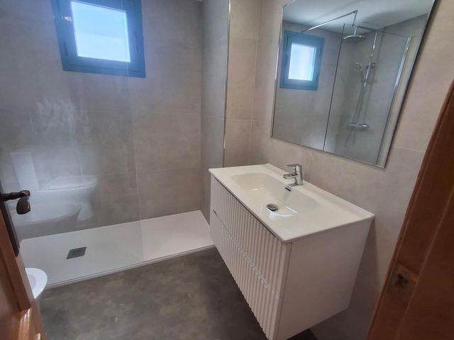 2 bedroom Flat for sale in La Villajoyosa / Vila Joiosa with pool garage - € 346,500 (Ref: 10094760)