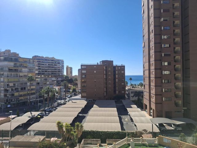 2 bedroom Flat for sale in La Villajoyosa / Vila Joiosa with pool garage - € 346,500 (Ref: 10094760)