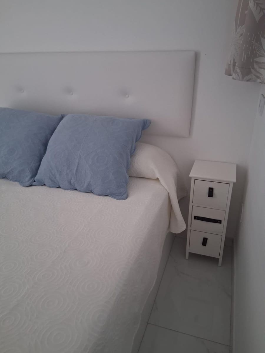 1 slaapkamer Appartement te koop in Benidorm met zwembad garage - € 205.000 (Ref: 10109768)