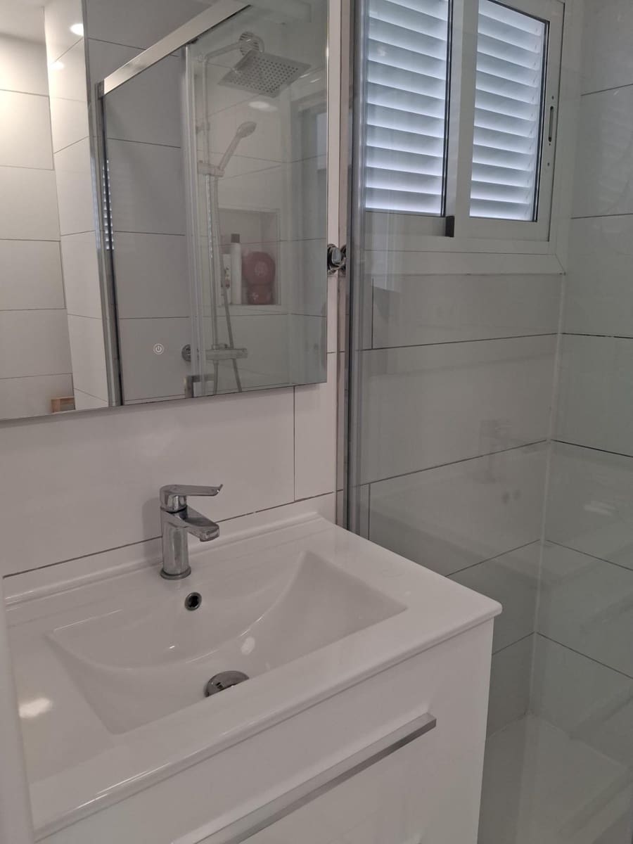 1 slaapkamer Appartement te koop in Benidorm met zwembad garage - € 205.000 (Ref: 10109768)