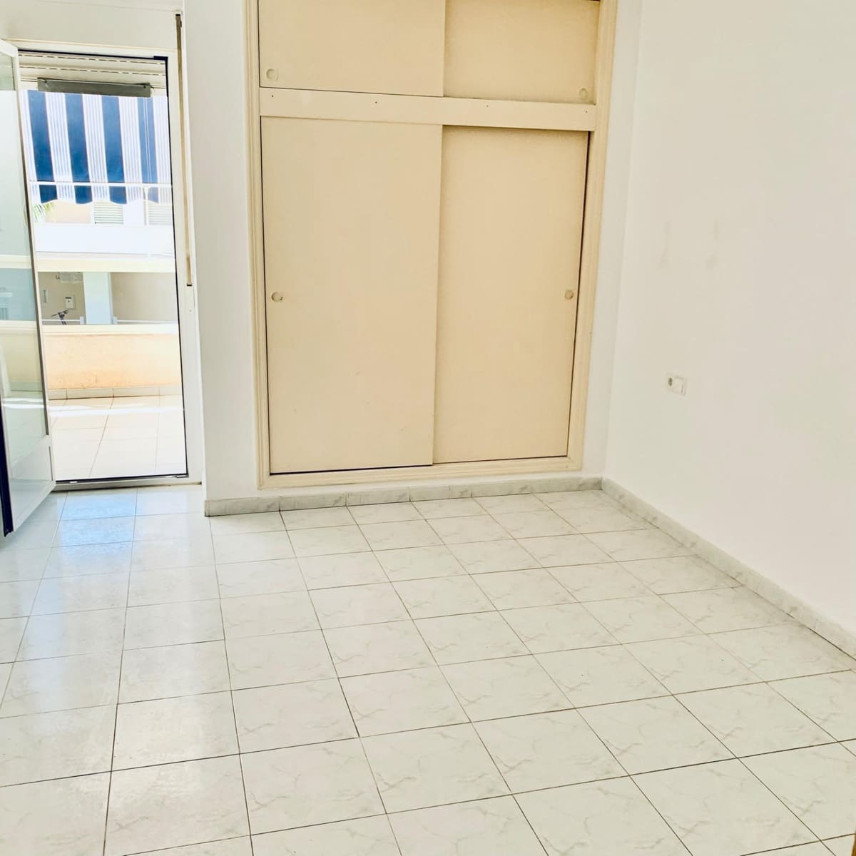 2 sypialnia Apartament na sprzedaż w Albir z basenem garażem - 325 000 € (Ref: 10119976)