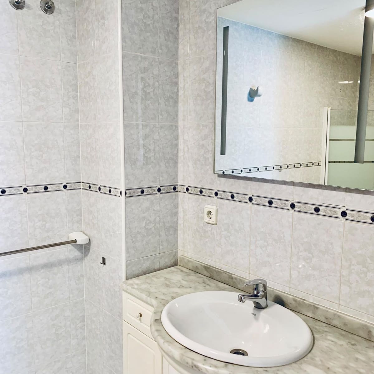 2 sypialnia Apartament na sprzedaż w Albir z basenem garażem - 325 000 € (Ref: 10119976)