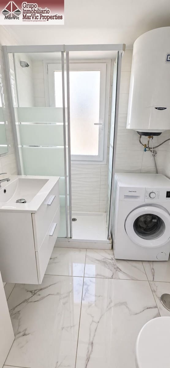 2 Zimmer Apartment zu vermieten in Benidorm mit Pool - 1.500 € (Ref: 10147194)