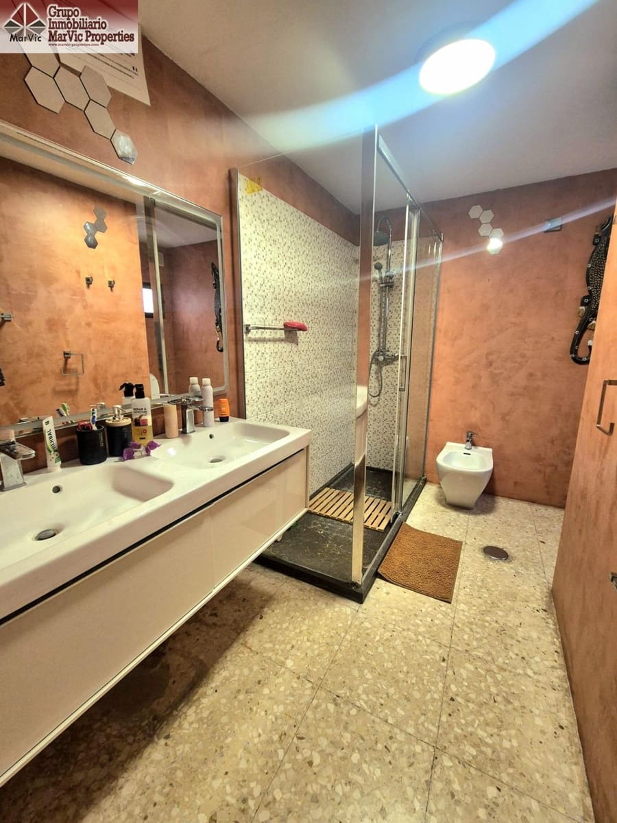 3 soverom Leilighet til salgs i Benidorm - € 550 000 (Ref: 10150379)
