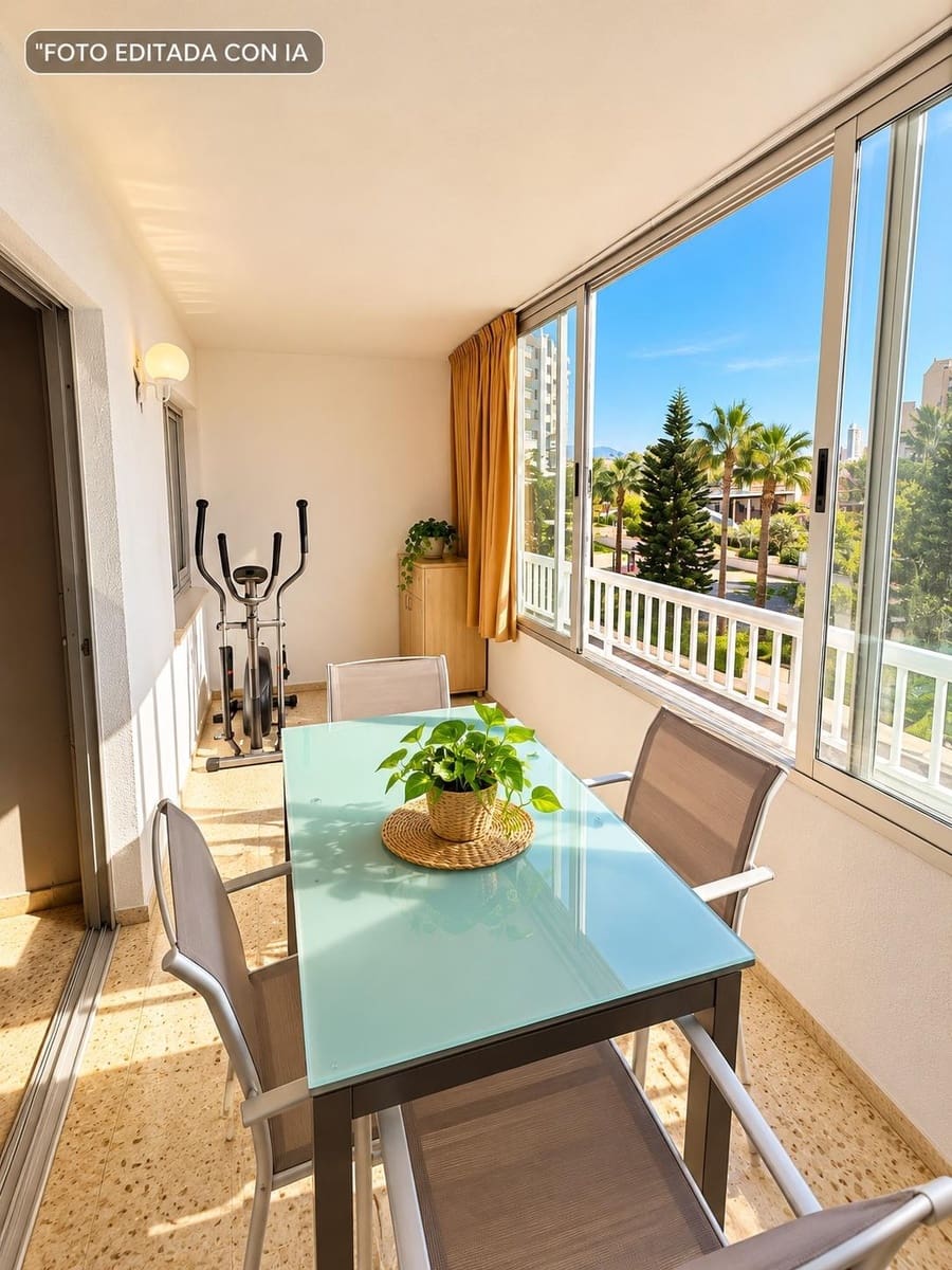 Piso de 1 habitación en Benidorm en venta con piscina - 195.000 € (Ref: 10166744)
