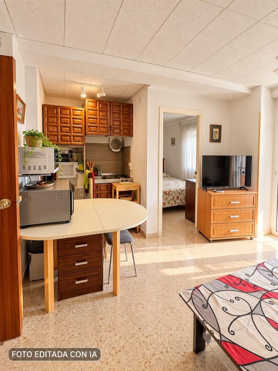 Piso de 1 habitación en Benidorm en venta con piscina - 195.000 € (Ref: 10166744)