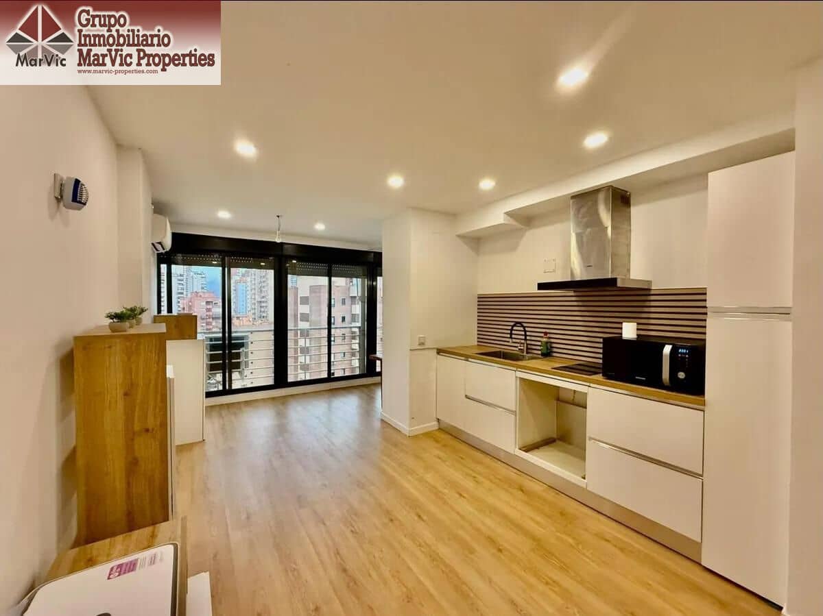 1 soveværelse Lejlighed til salg i Benidorm med swimmingpool - € 135.000 (Ref: 10177248)