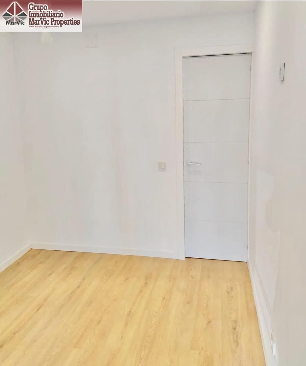 1 soveværelse Lejlighed til salg i Benidorm med swimmingpool - € 135.000 (Ref: 10177248)