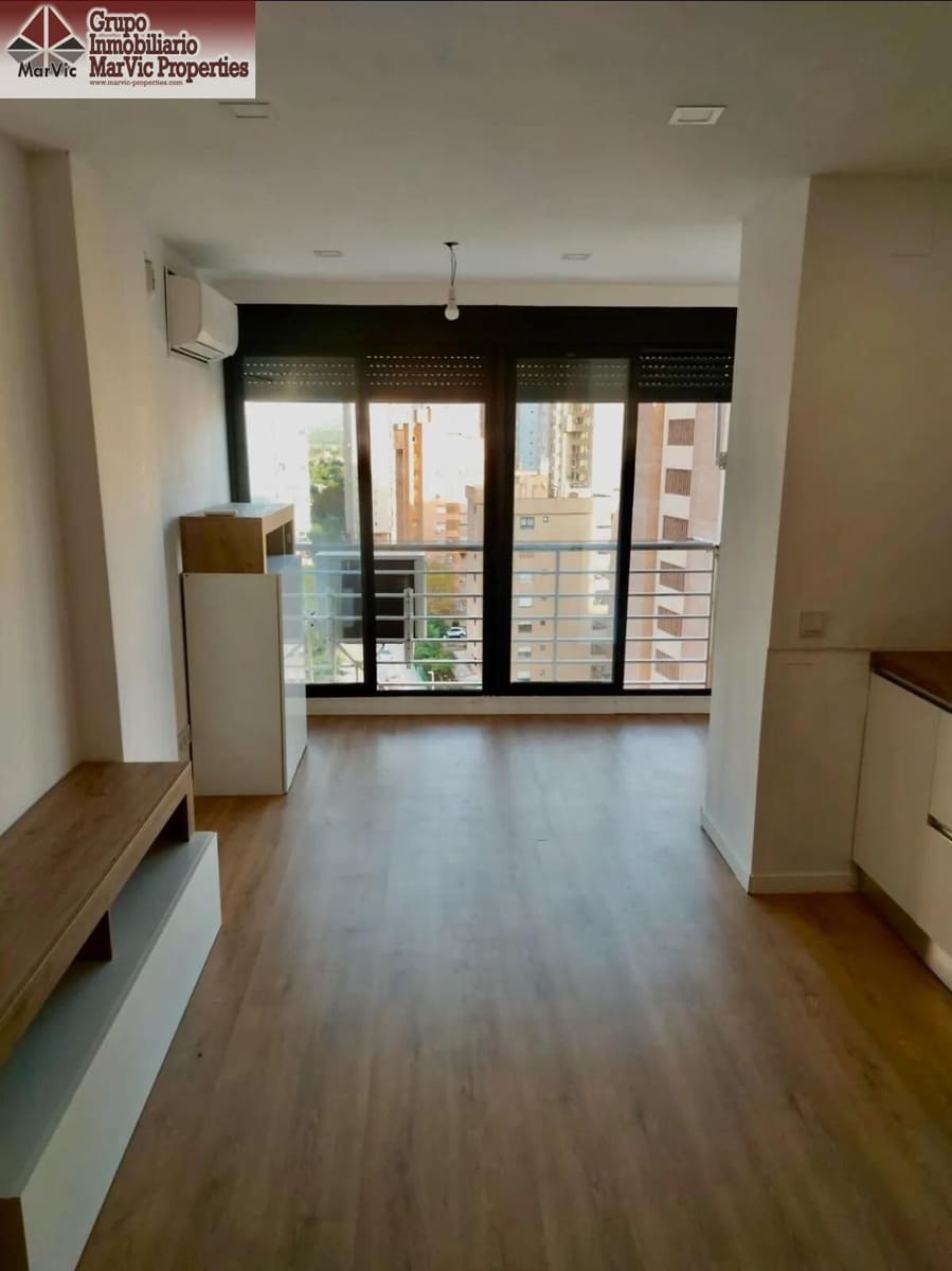 1 soveværelse Lejlighed til salg i Benidorm med swimmingpool - € 135.000 (Ref: 10177248)