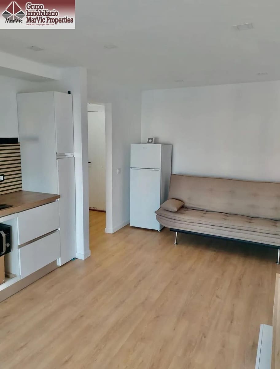 1 soveværelse Lejlighed til salg i Benidorm med swimmingpool - € 135.000 (Ref: 10177248)