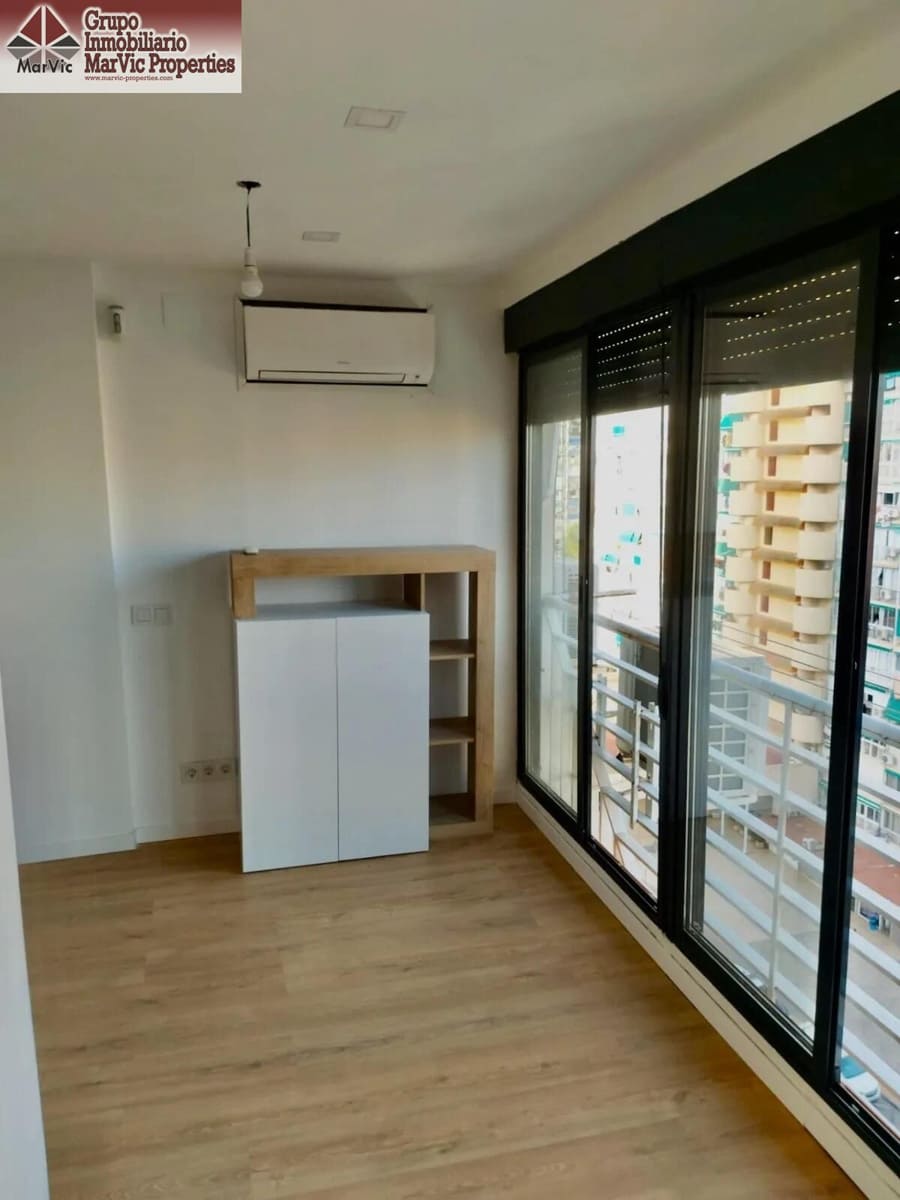 1 soveværelse Lejlighed til salg i Benidorm med swimmingpool - € 135.000 (Ref: 10177248)