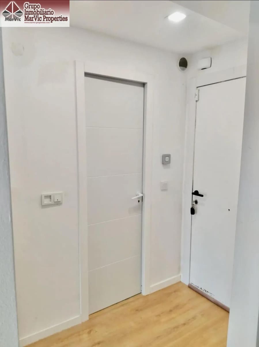 1 soveværelse Lejlighed til salg i Benidorm med swimmingpool - € 135.000 (Ref: 10177248)