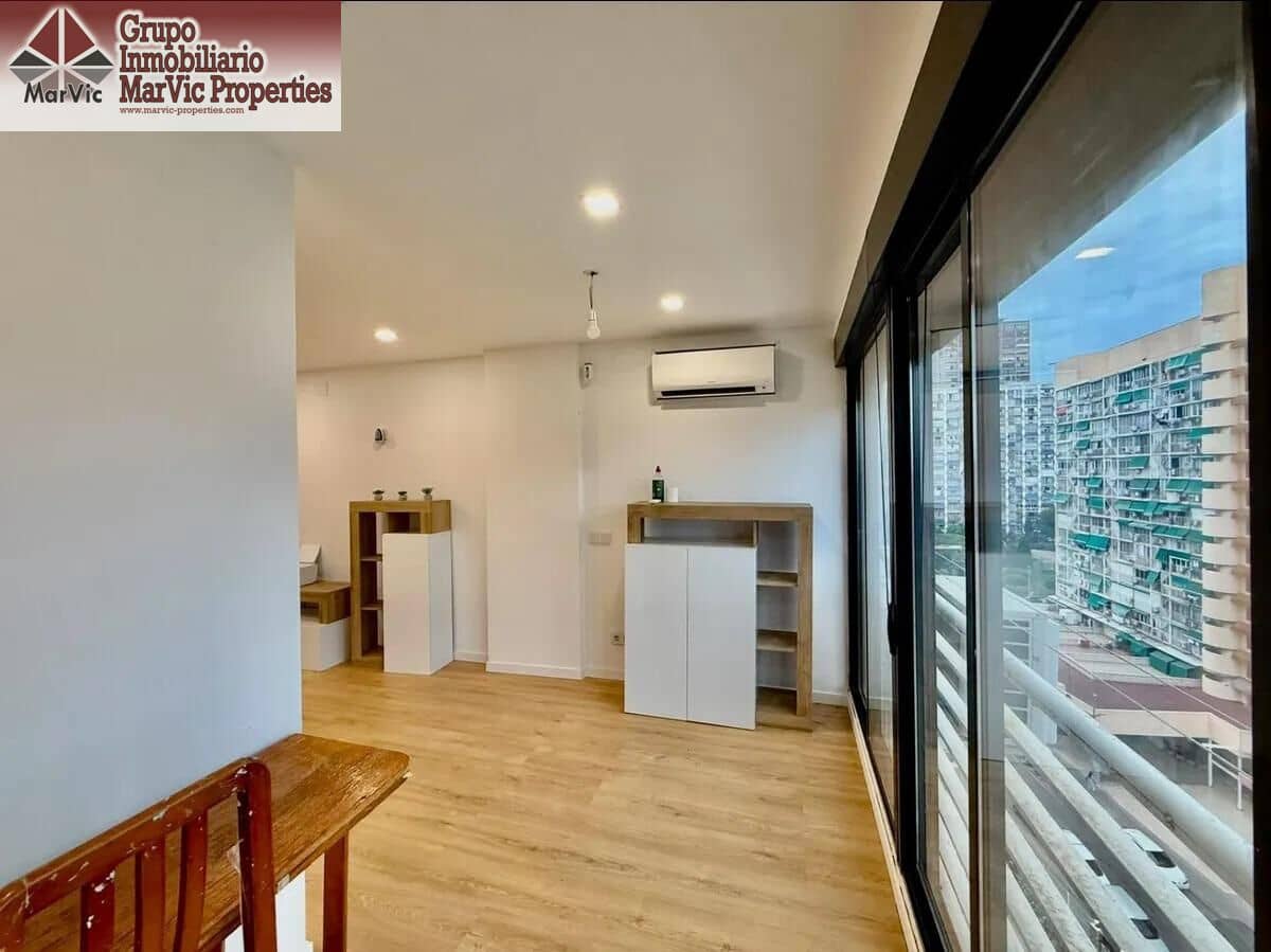 1 soveværelse Lejlighed til salg i Benidorm med swimmingpool - € 135.000 (Ref: 10177248)