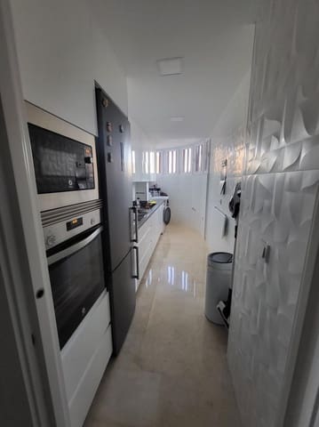 4 chambre Appartement à vendre à Benidorm avec piscine garage - 420 000 € (Ref: 10177250)