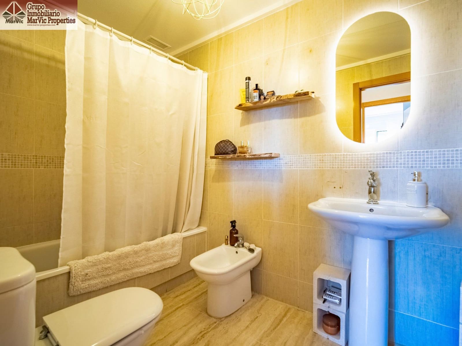 1 Zimmer Wohnung zu verkaufen in Benidorm mit Pool Garage - 240.000 € (Ref: 10180691)