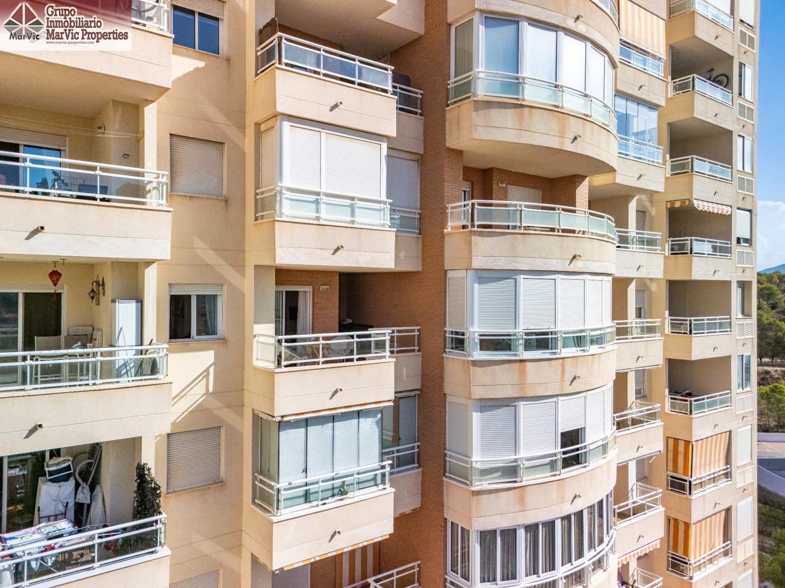 1 Zimmer Wohnung zu verkaufen in Benidorm mit Pool Garage - 240.000 € (Ref: 10180691)