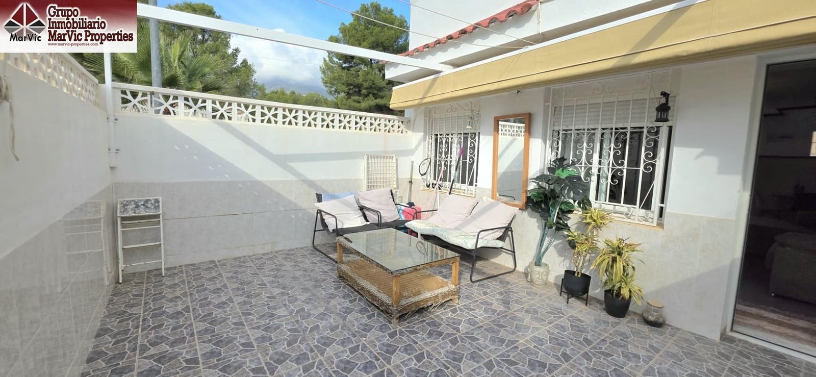 2 quarto Moradia em Banda para venda em La Nucia com piscina garagem - 262 000 € (Ref: 10187165)