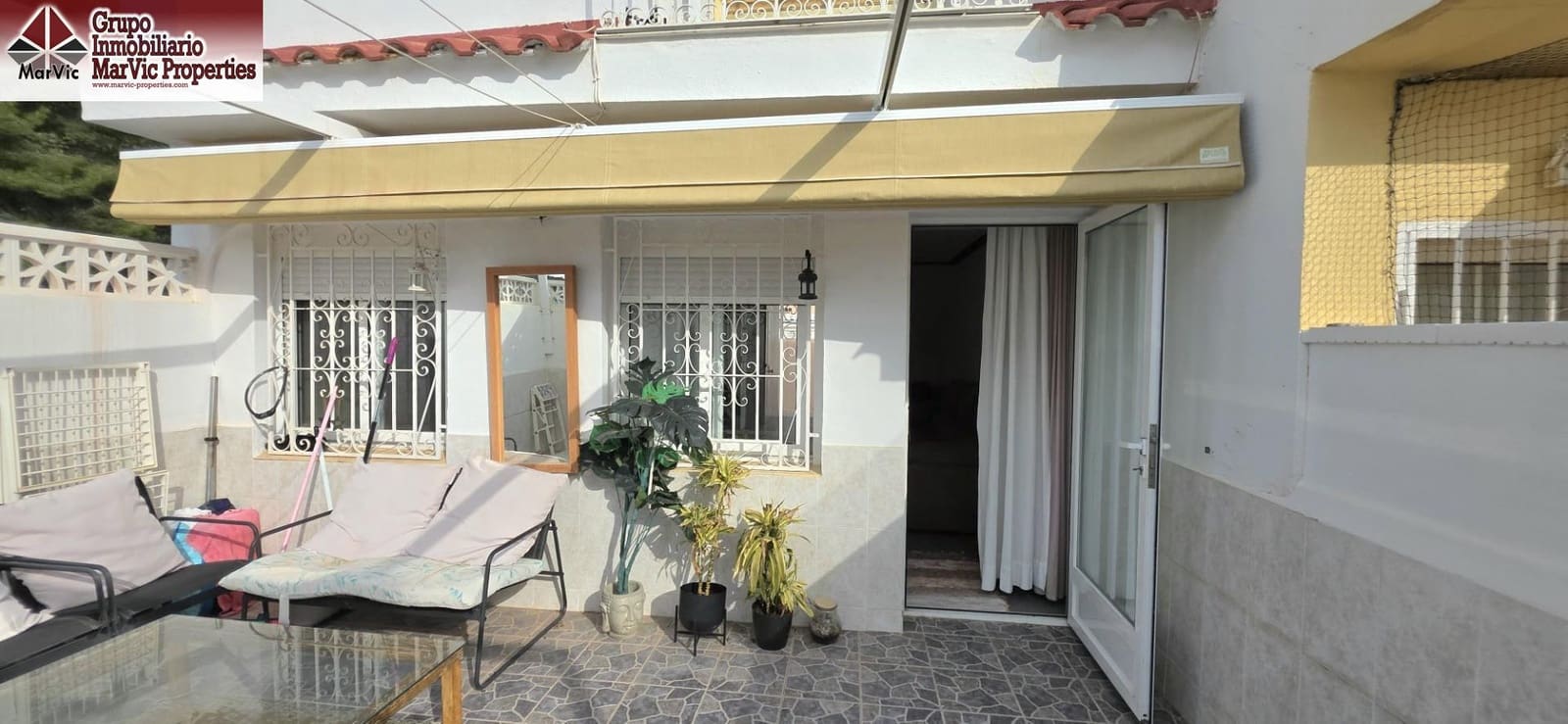 2 quarto Moradia em Banda para venda em La Nucia com piscina garagem - 262 000 € (Ref: 10187165)