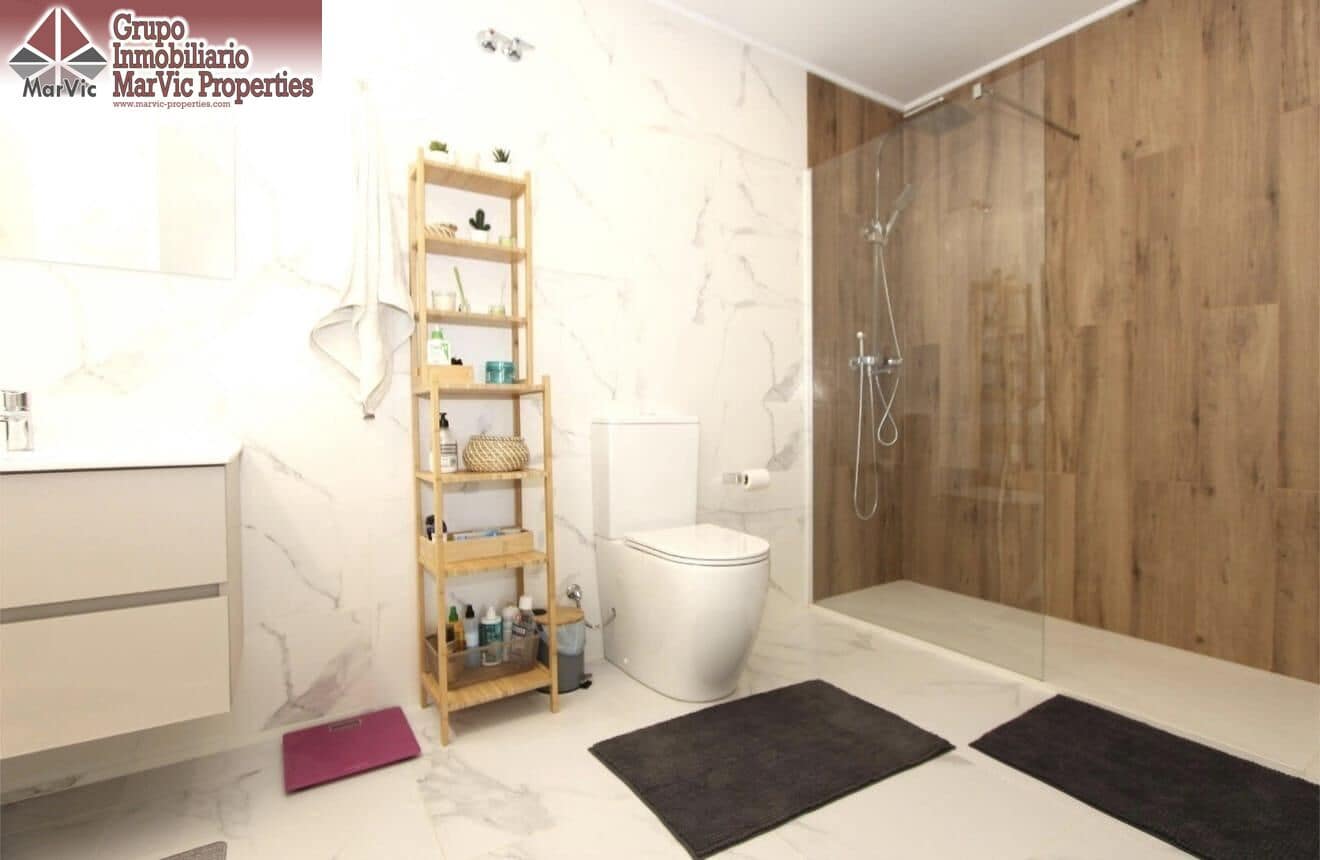 8 bedroom Bungalow for sale in Benidorm with pool garage - € 548,800 (Ref: 10187166)
