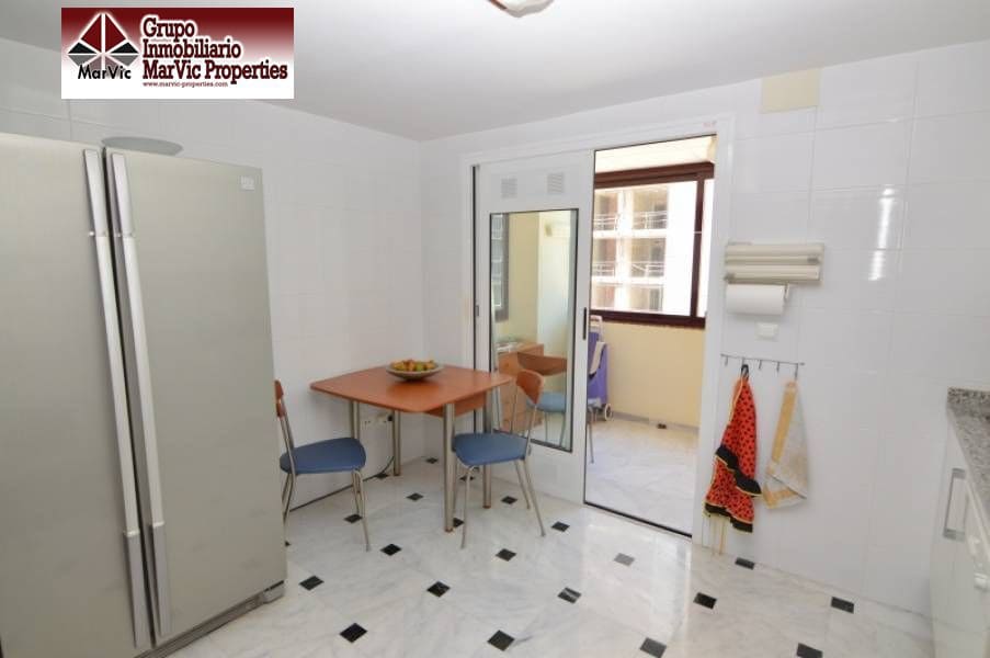 Piso de 3 habitaciones en Finestrat en venta con piscina - 380.000 € (Ref: 3449805)