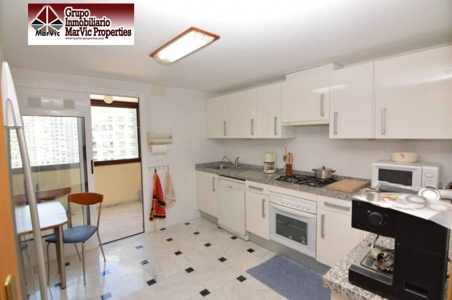 Piso de 3 habitaciones en Finestrat en venta con piscina - 380.000 € (Ref: 3449805)