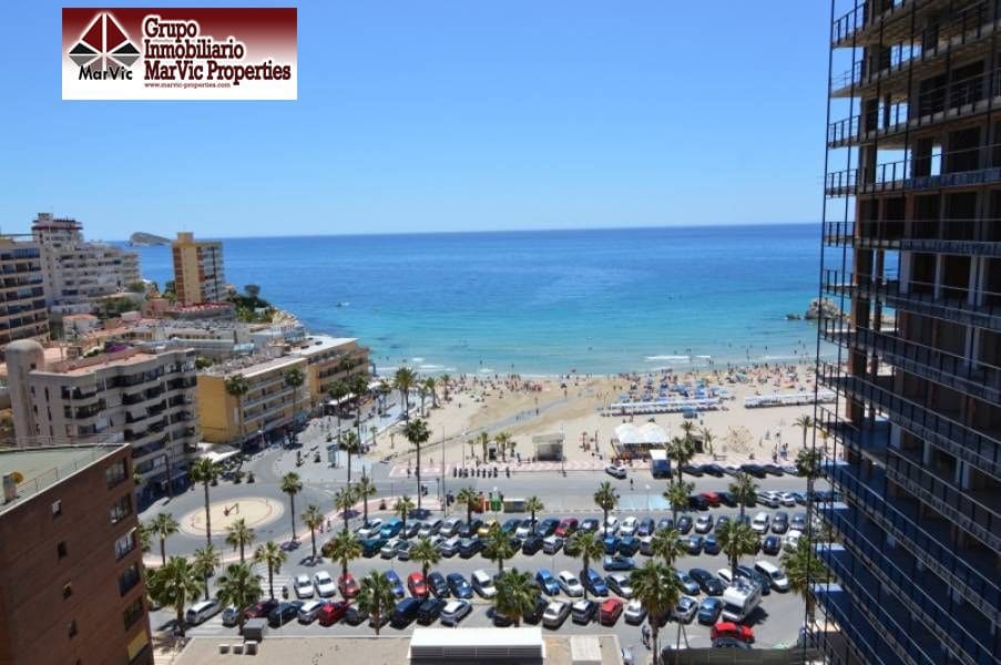 Piso de 3 habitaciones en Finestrat en venta con piscina - 380.000 € (Ref: 3449805)