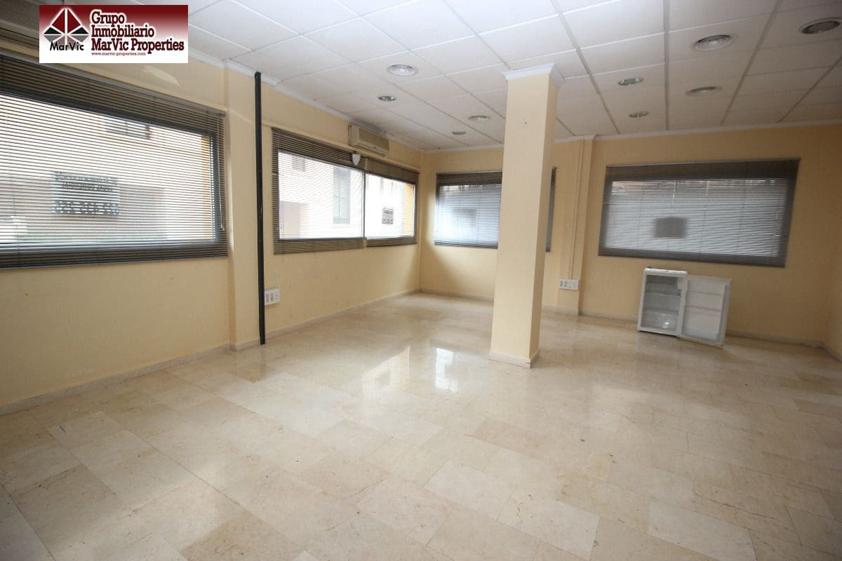 Erhverv til salg i Benidorm - € 128.000 (Ref: 3835351)