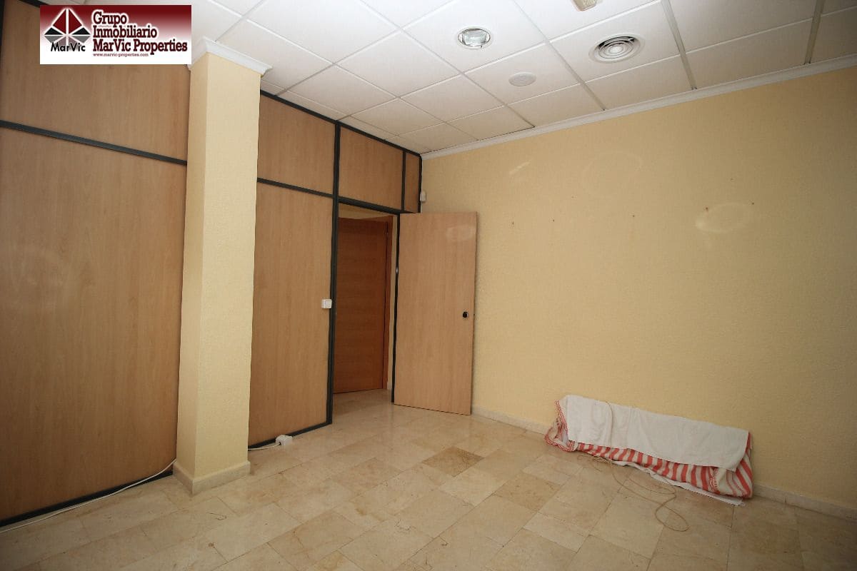 Erhverv til salg i Benidorm - € 128.000 (Ref: 3835351)
