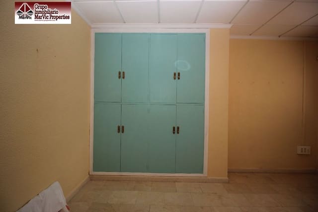 Erhverv til salg i Benidorm - € 128.000 (Ref: 3835351)