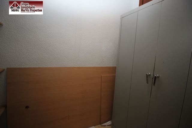 Erhverv til salg i Benidorm - € 128.000 (Ref: 3835351)