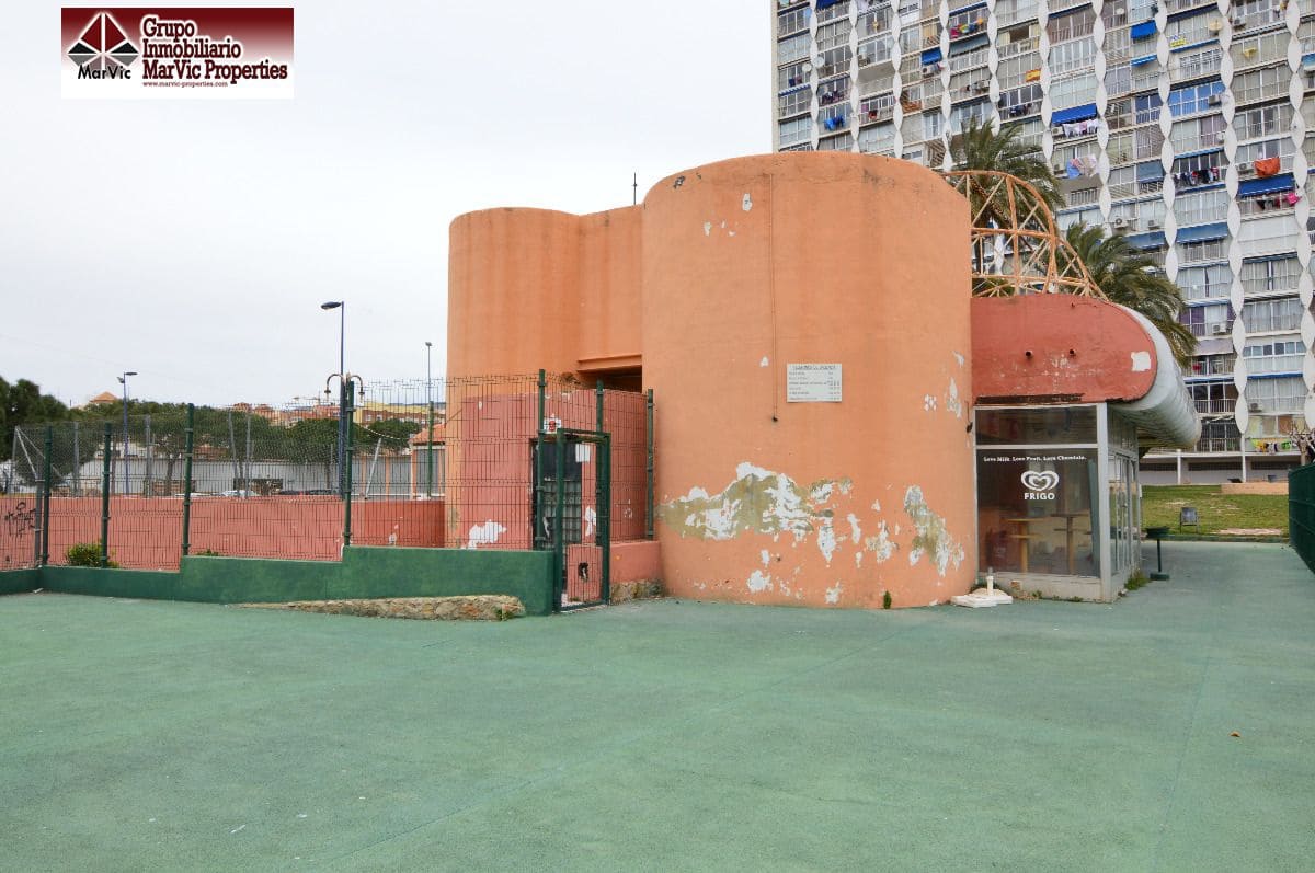 Gewerbe zu verkaufen in Benidorm - 375.000 € (Ref: 3872053)